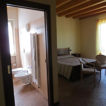 Agriturismo Parco Del Chiese Bedizzole Bagian luar foto
