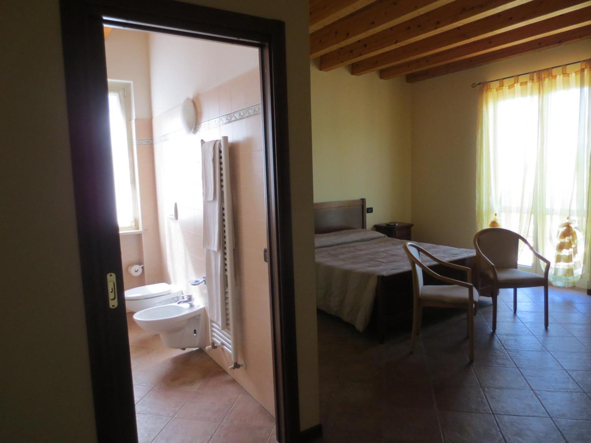 Agriturismo Parco Del Chiese Bedizzole Bagian luar foto