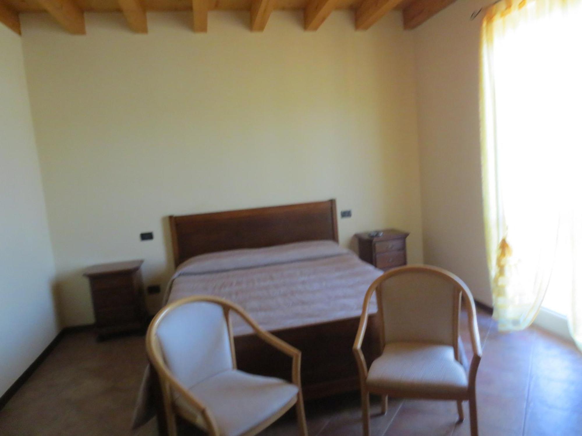 Agriturismo Parco Del Chiese Bedizzole Ruang foto