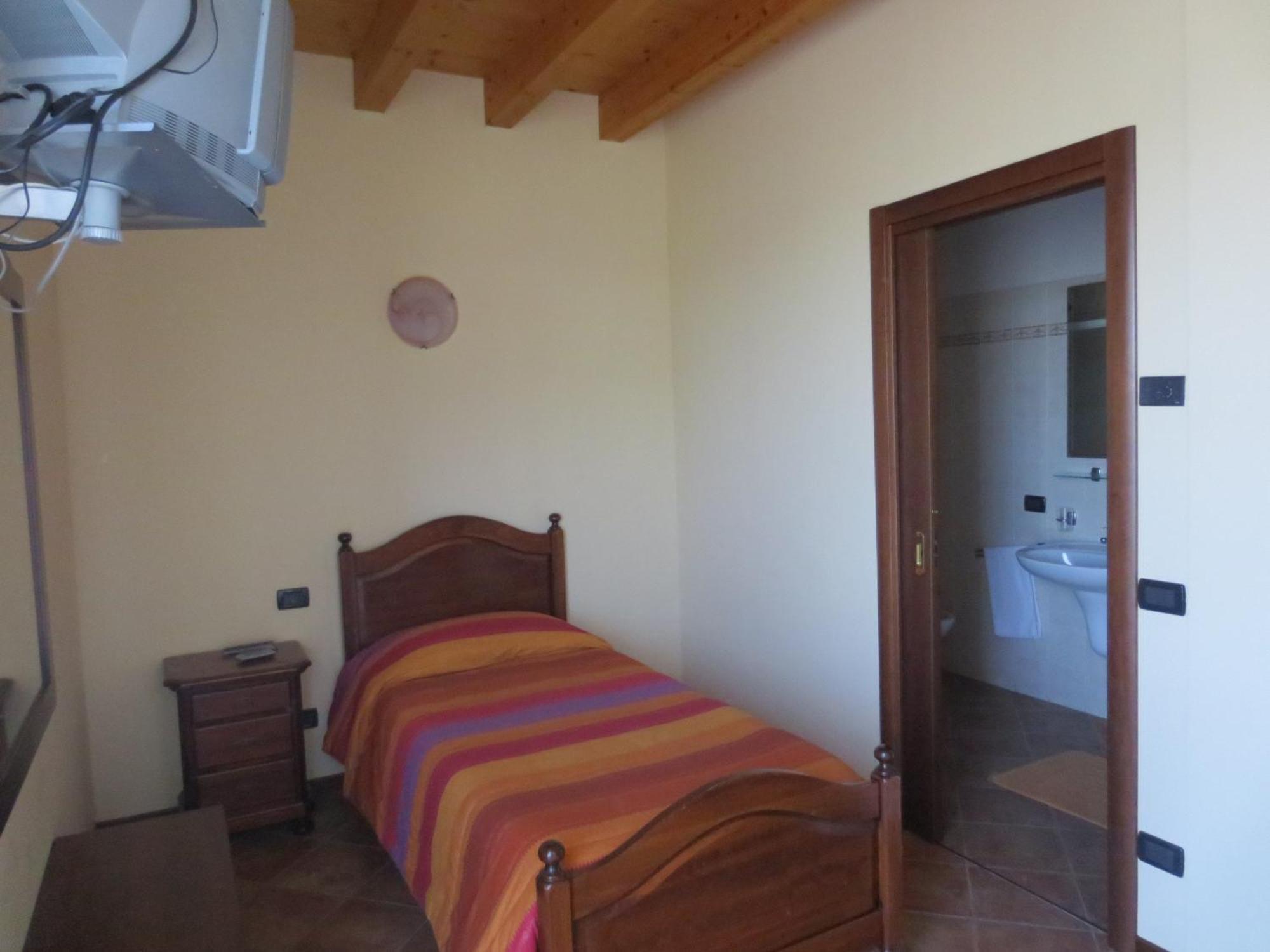 Agriturismo Parco Del Chiese Bedizzole Ruang foto