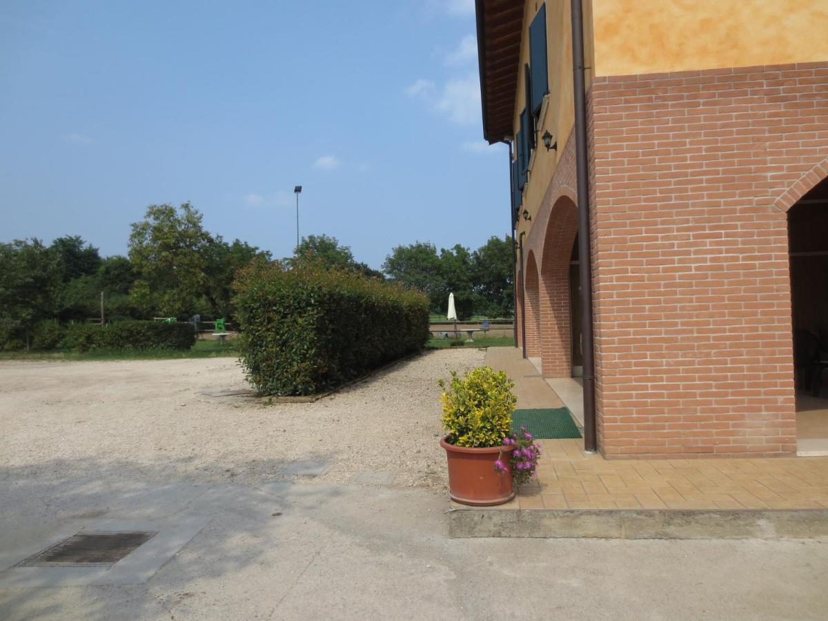 Agriturismo Parco Del Chiese Bedizzole Bagian luar foto